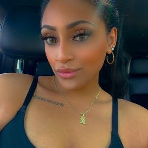 Meet your Posher, Kiara rae